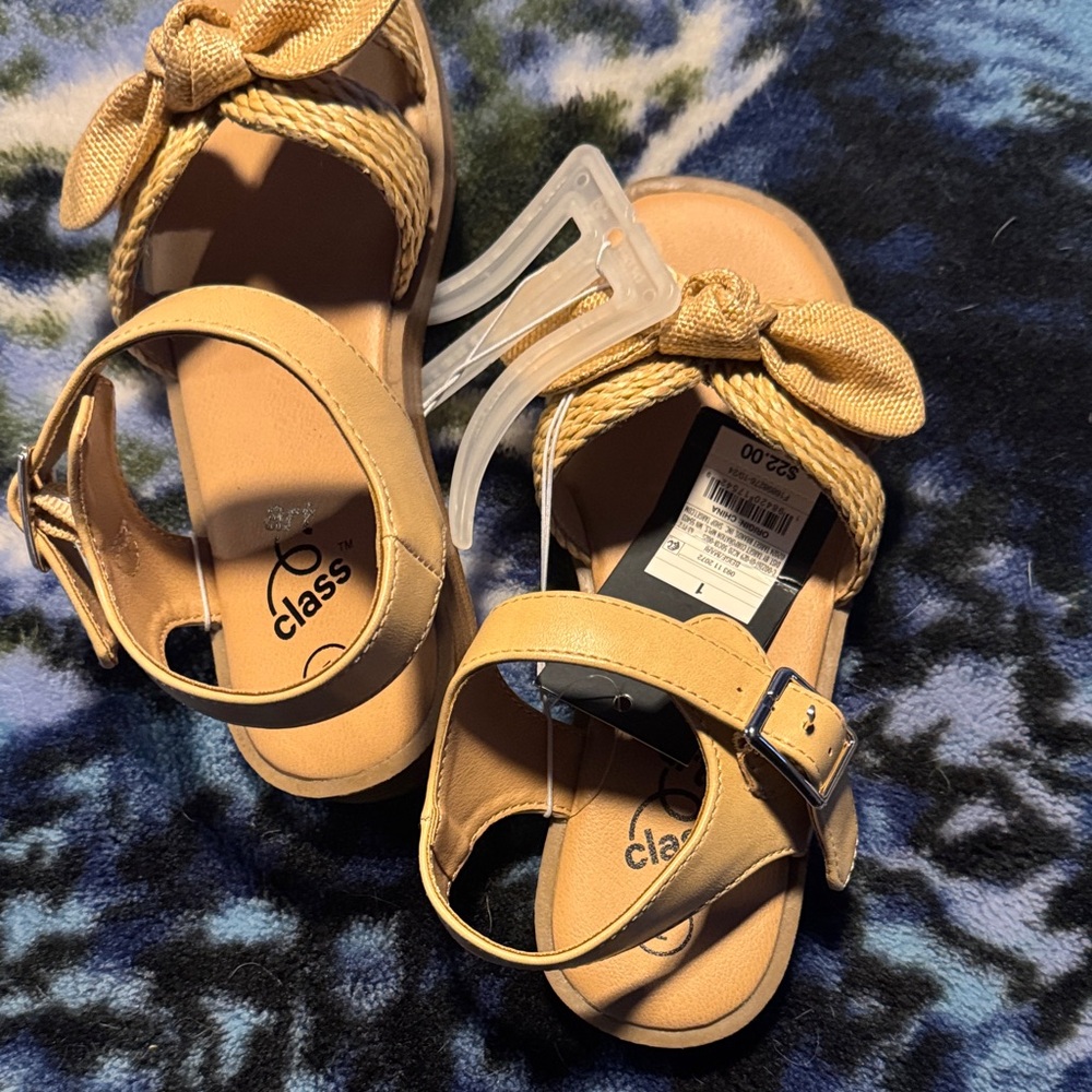 Art class sandals